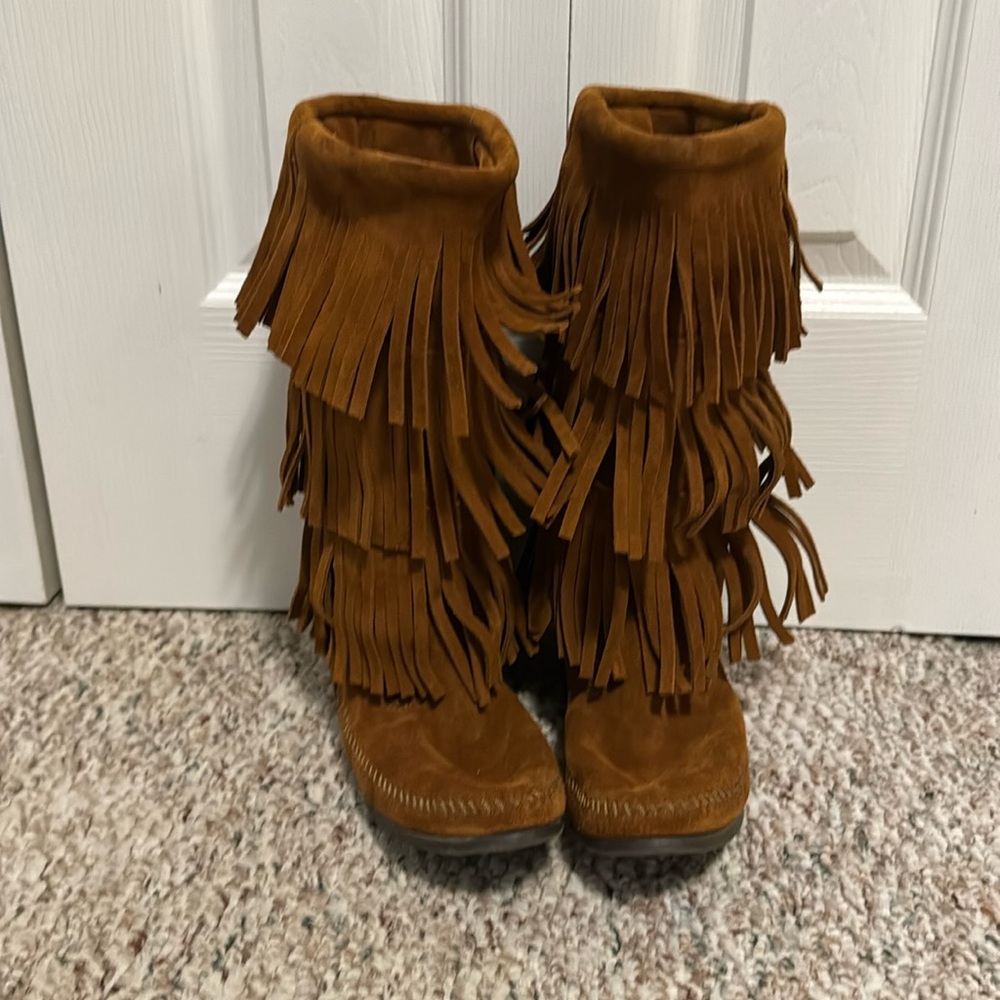 Minnetonka 3 Layer Fringe Boot